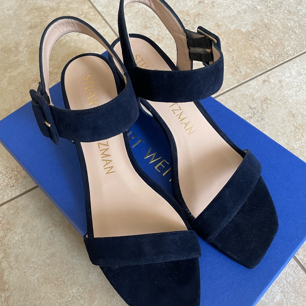 Stuart Weitzman
Alexandrine 50 Suede Sandals